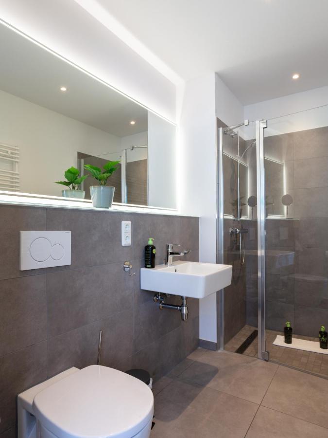 Suite XL with Balcony & Courtyard View,1161957495:JPEG